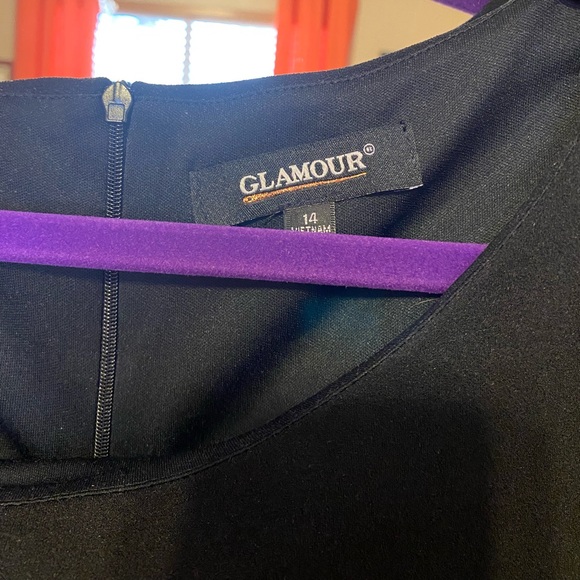 Simple black funeral dress - Picture 5 of 6